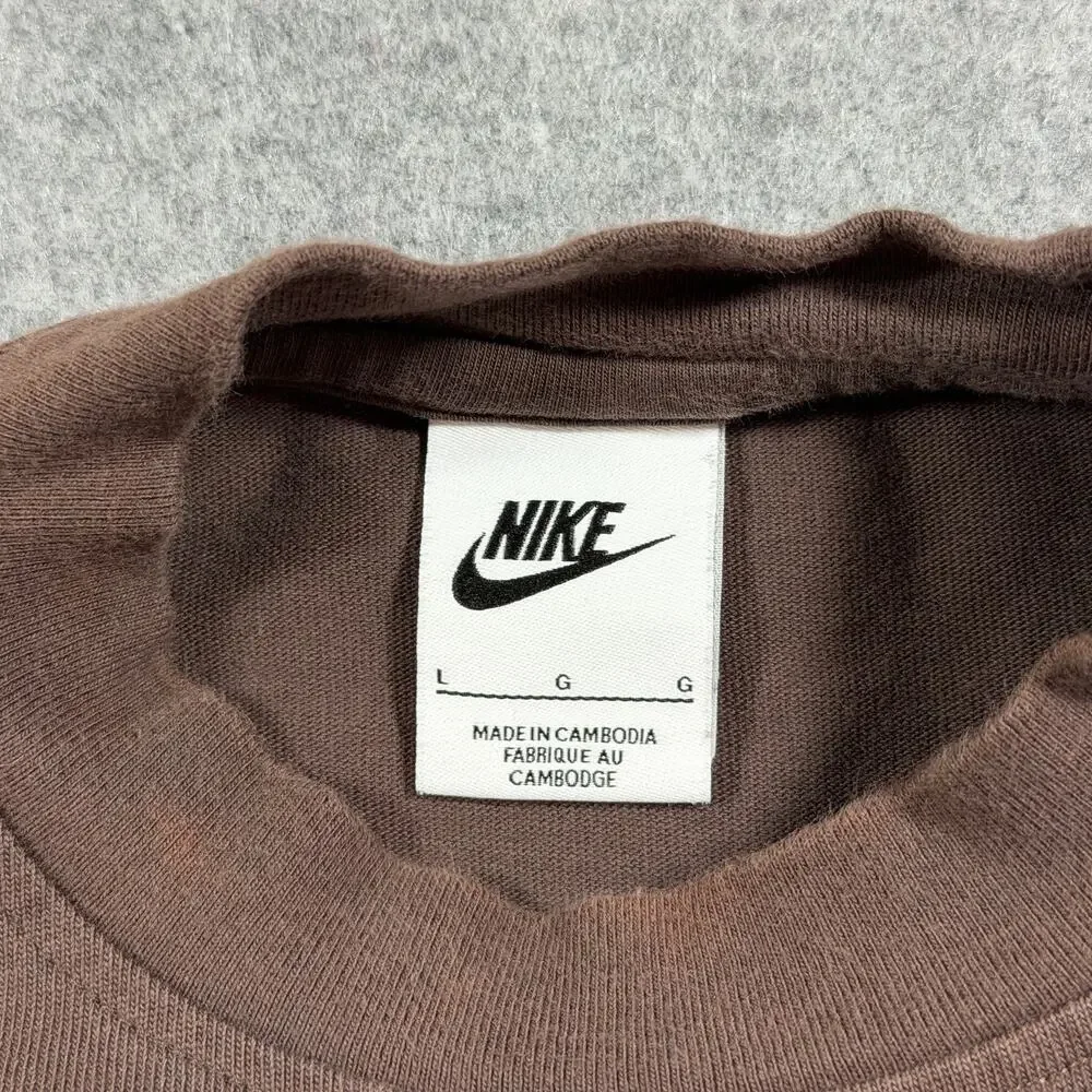 Nike women brown